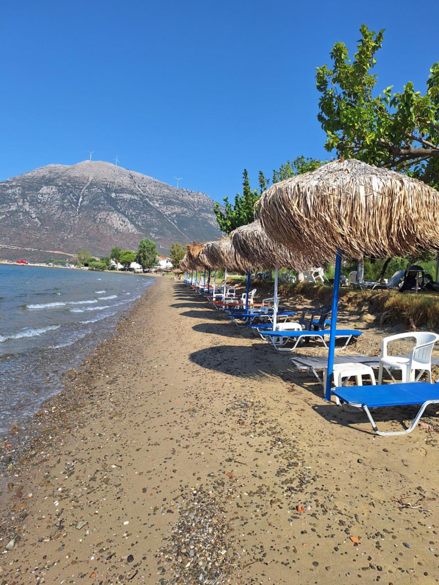 Makinia Beach Нафпактос Экстерьер фото