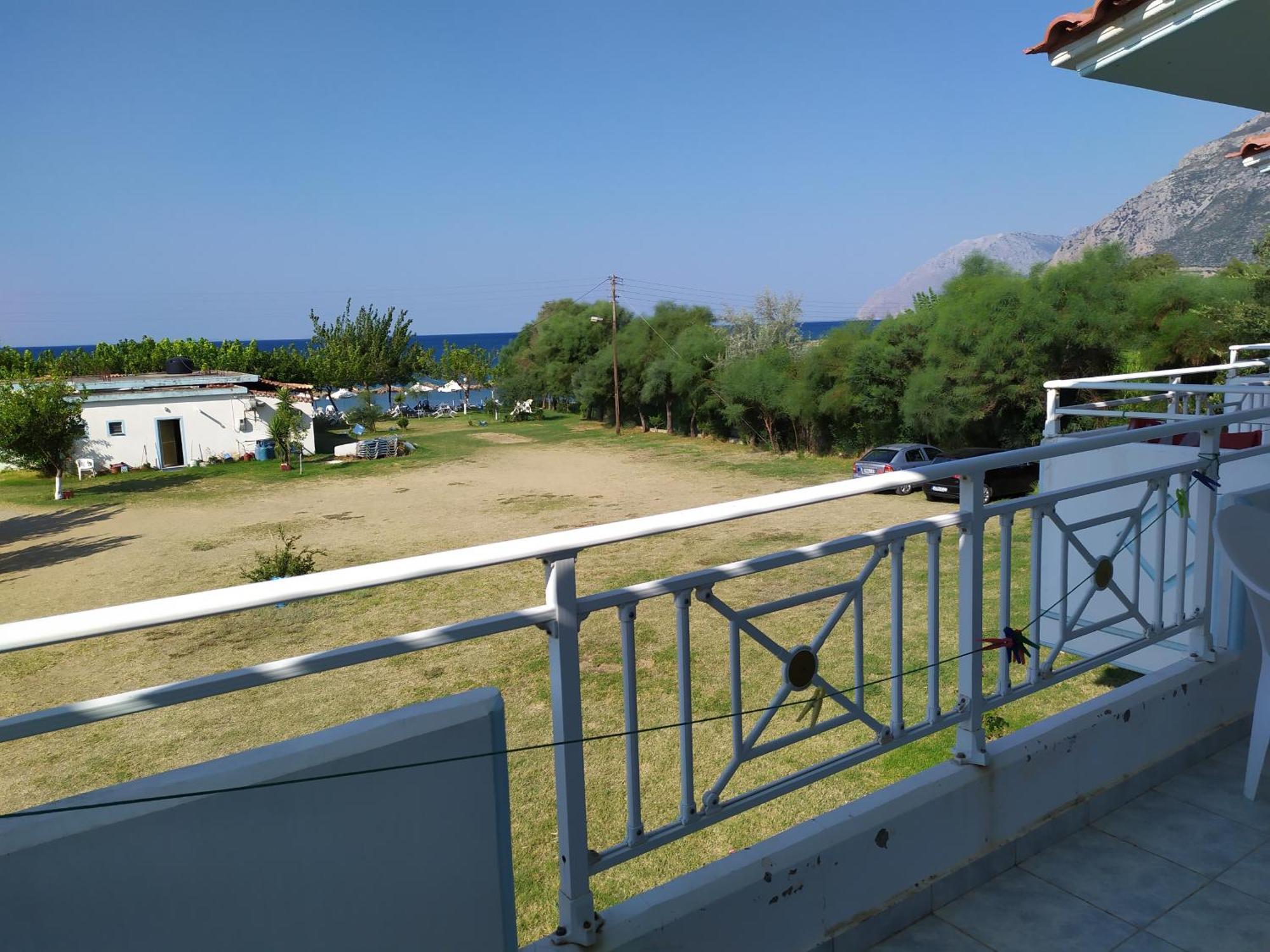 Makinia Beach Нафпактос Экстерьер фото